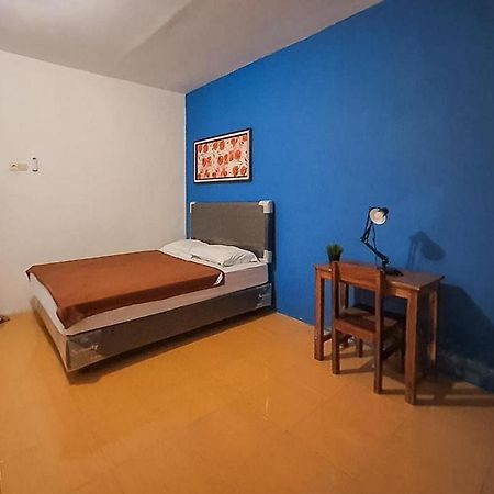 Syafa Homestay Syariah Mitra Reddoorz Tuban  Dış mekan fotoğraf