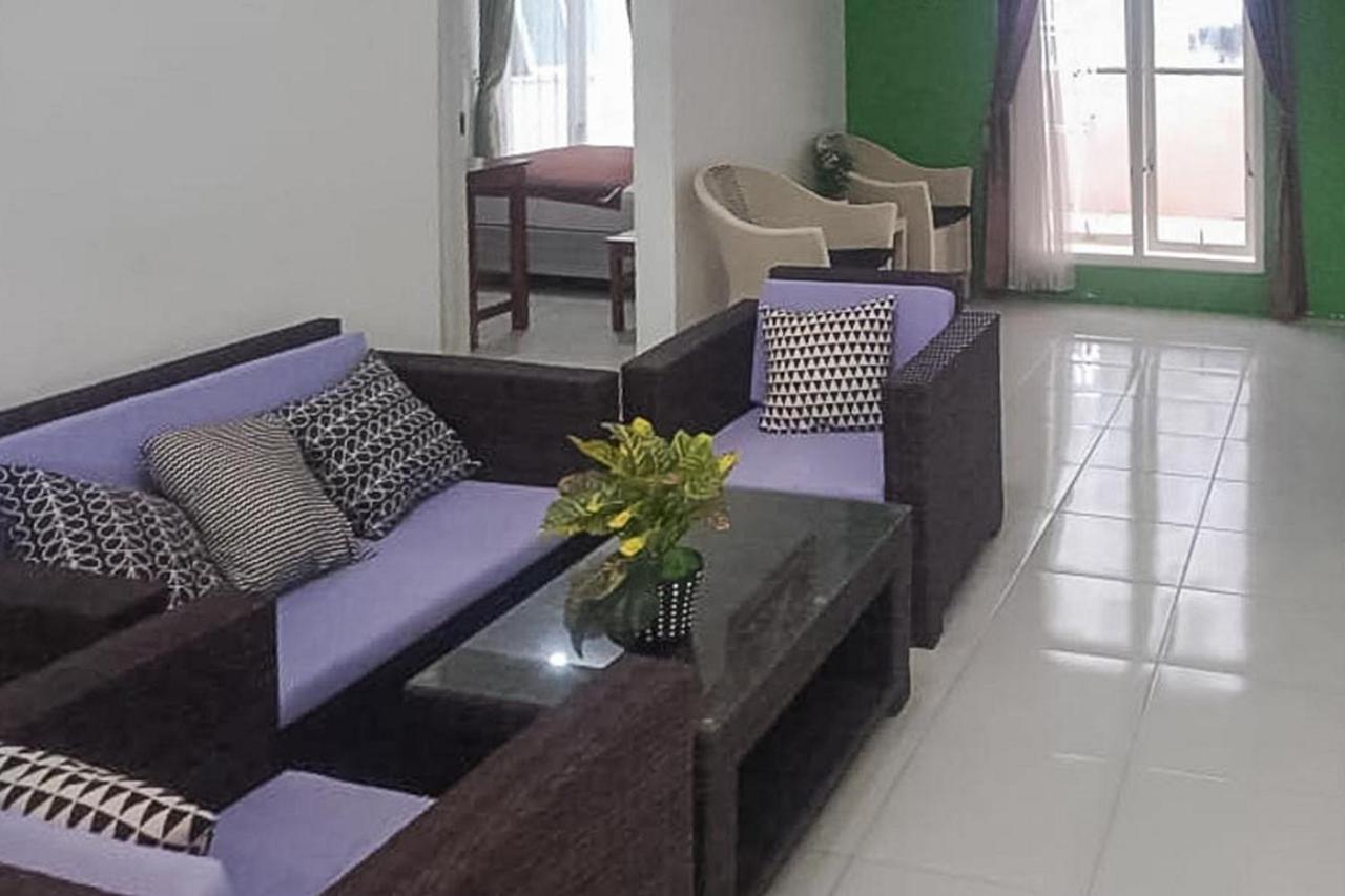 Syafa Homestay Syariah Mitra Reddoorz Tuban  Dış mekan fotoğraf