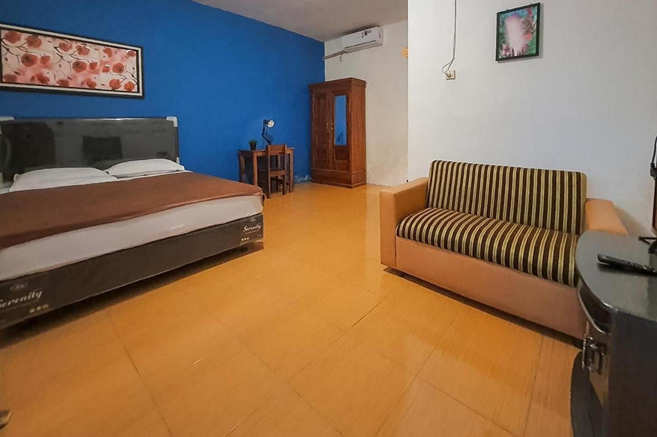 Syafa Homestay Syariah Mitra Reddoorz Tuban  Dış mekan fotoğraf