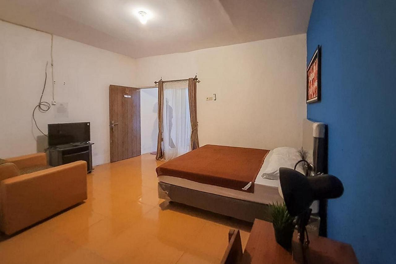 Syafa Homestay Syariah Mitra Reddoorz Tuban  Dış mekan fotoğraf
